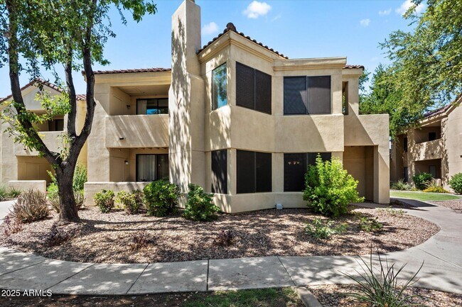 Foto del edificio - 7575 E Indian Bend Rd