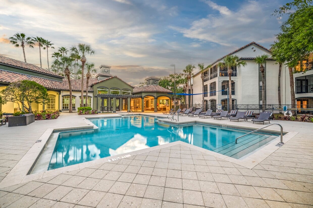 Mezzo of Tampa Palms - Mezzo of Tampa Palms