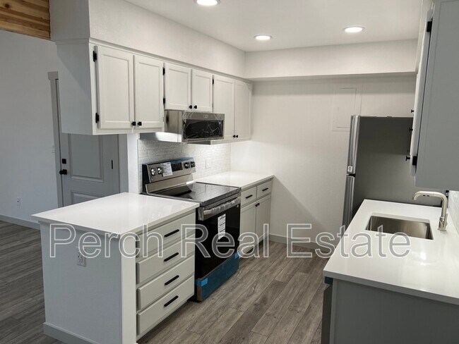 Building Photo - 7080 W 20th Ave