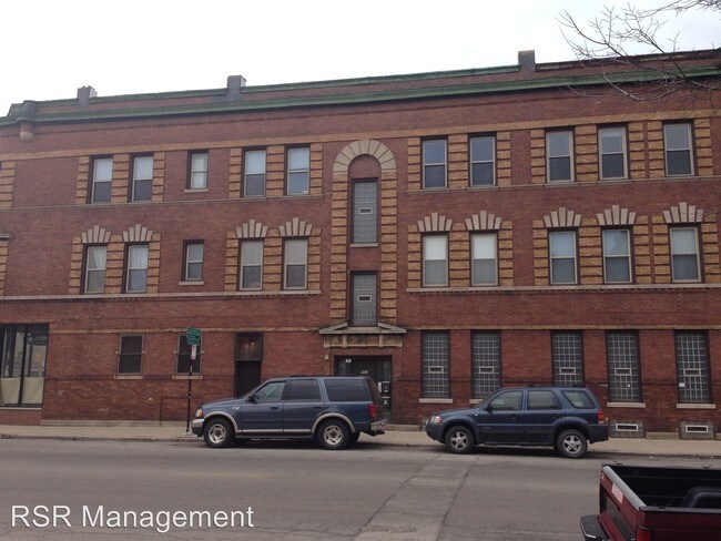 Building Photo - 953 N California Ave