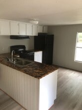 Building Photo - 147 Cherrie Murrell St