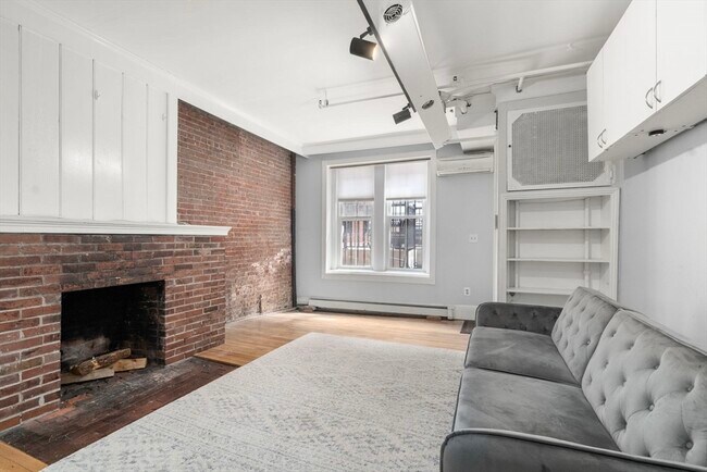 Foto del edificio - 167 Beacon St