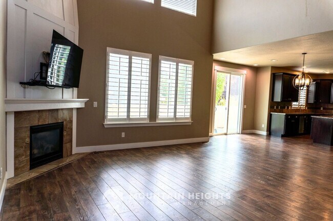 Foto del edificio - 3953 Sand Lake Dr