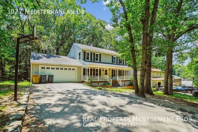 Building Photo - 3027 Mediterranean Dr