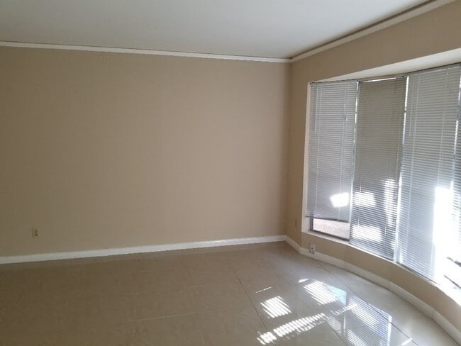 Building Photo - 800 Post Oak Blvd