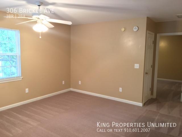Building Photo - 306 Brickle Avenue