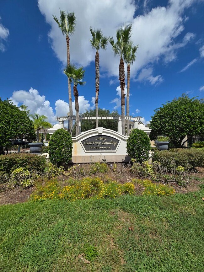 Building Photo - 6578 Swissco Dr