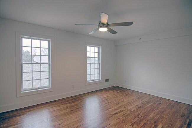 Foto del edificio - 44 S Finley Ave