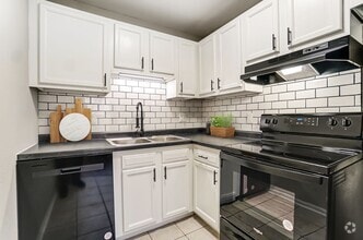 Building Photo - 719 Dolphin Dr