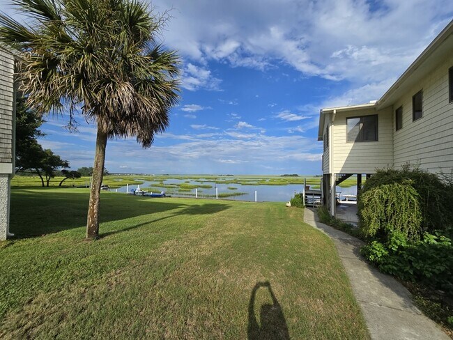 Foto del edificio - 337 Dogwood Ln