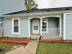 Building Photo - 1010 Rachels Square Dr