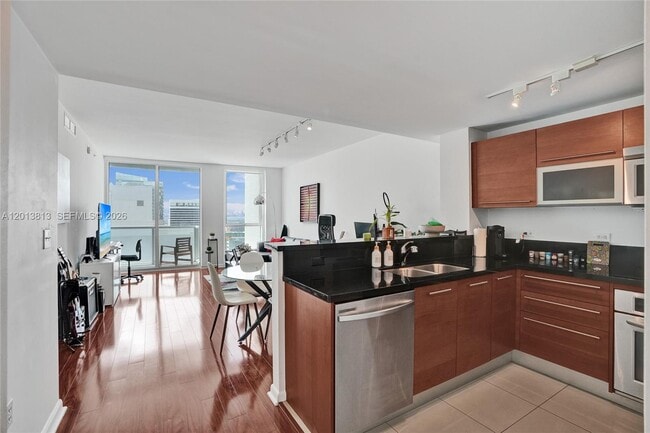 Foto del edificio - 253 NE 2nd St