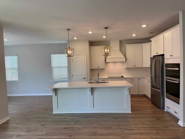 Foto del edificio - 20 Ladyslipper Ln