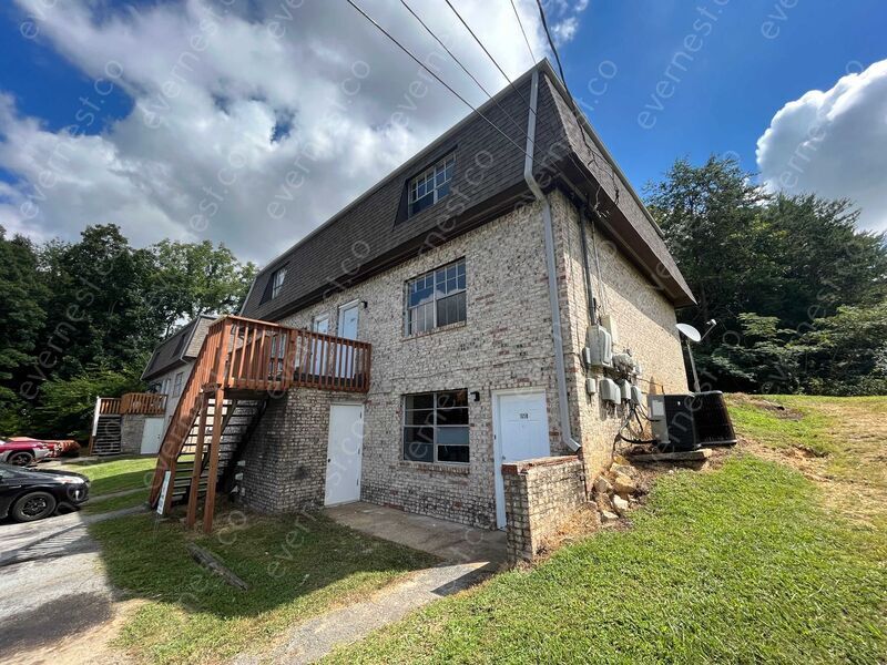Primary Photo - 7611 Holiday Hills Dr