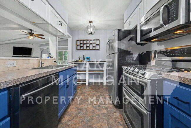 Foto del edificio - 704 Buckingham St SW