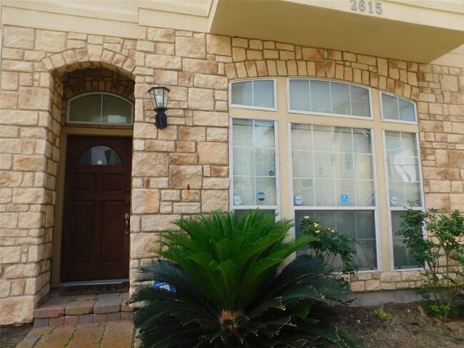 Foto del edificio - 2615 Starboard Point Dr