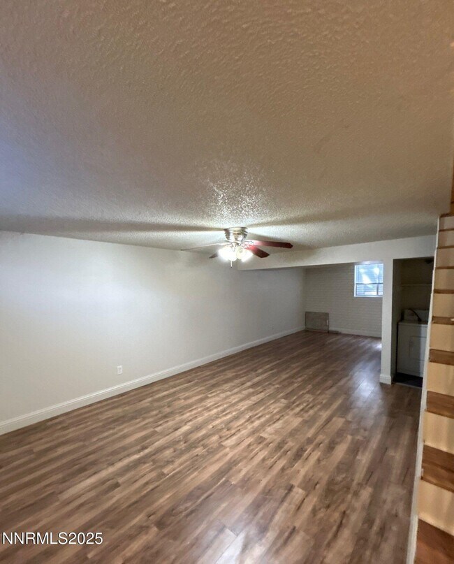 Foto del edificio - 1410 E 9th St