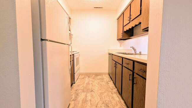 Foto del edificio - 6034 Danford Creek Dr