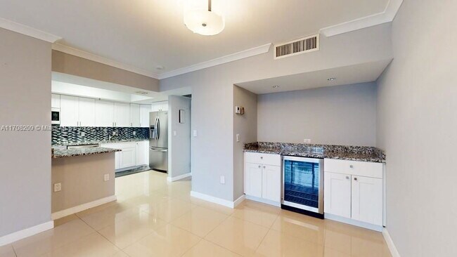 Photo - 20505 E Country Club Dr Apartment