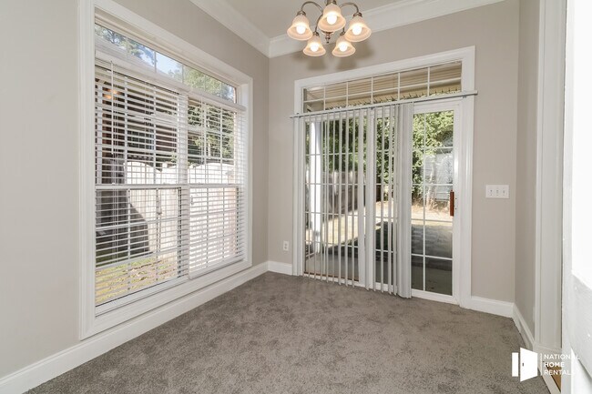 Foto del edificio - 5428 Magnolia Park Cir