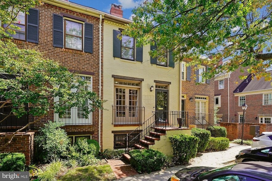 Foto principal - 1223 Michigan Ct