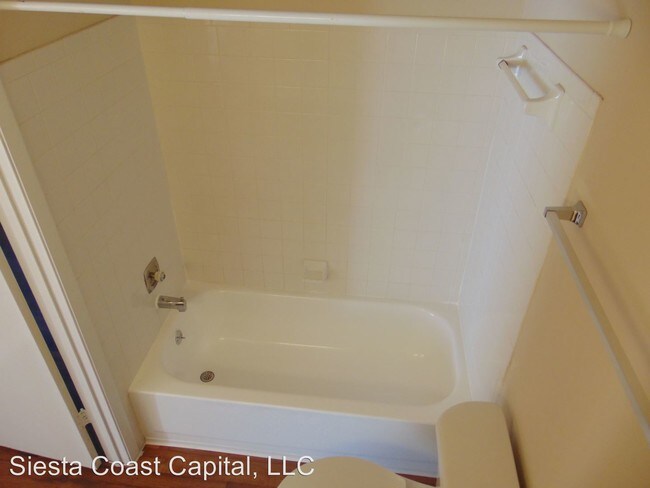 Foto del edificio - 1 br, 1 bath House - 5011 SE 29th St