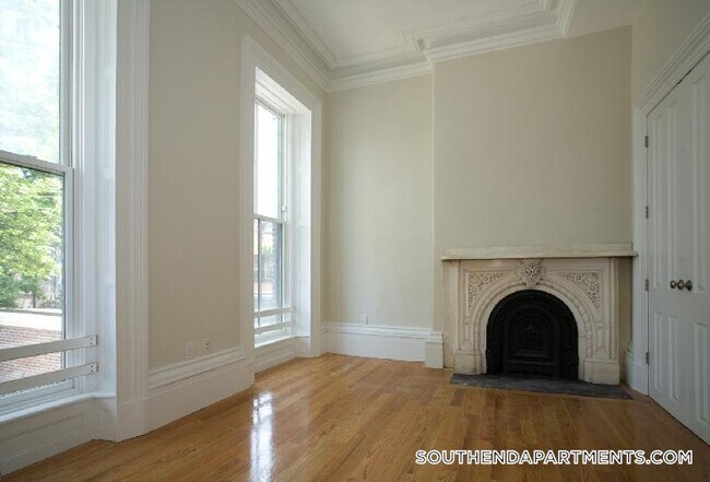 Foto del edificio - 658 Massachusetts Ave