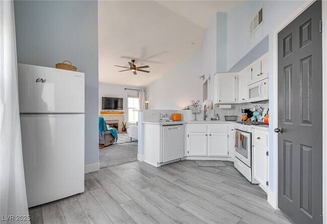 Foto del edificio - 10550 W Alexander Rd