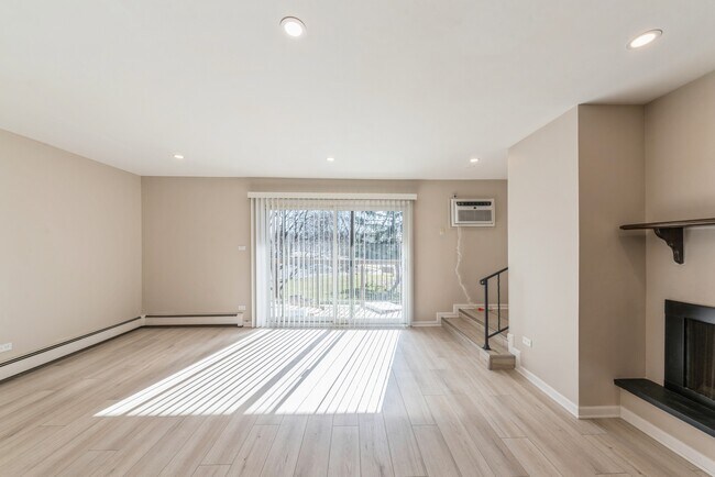 Foto del edificio - 751 S Dwyer Ave