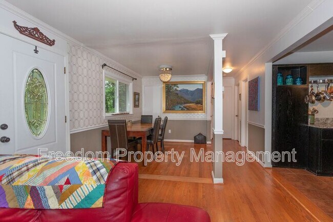 Photo - 5914 Ridge View Dr House