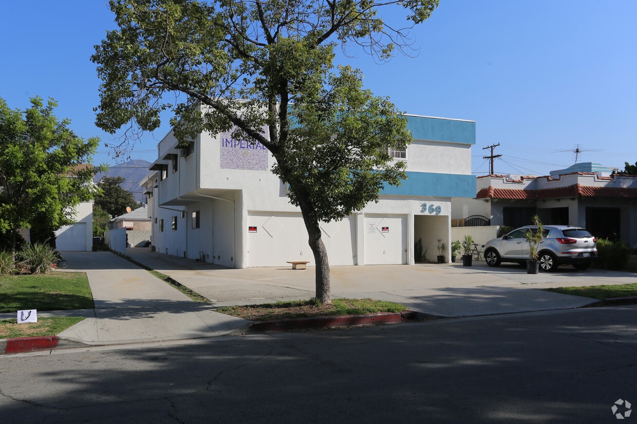 Building Photo - 369 Myrtle St
