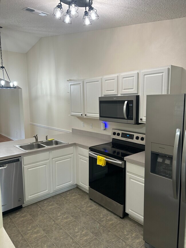 Cocina - 743 Ginger Mill Dr