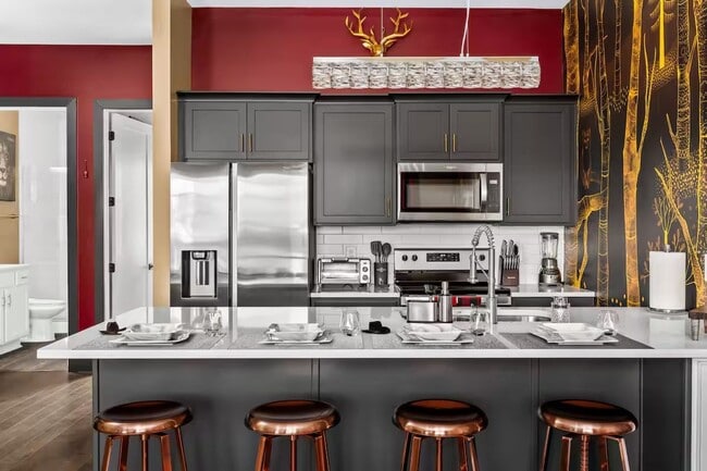 Building Photo - 2723 Alameda St