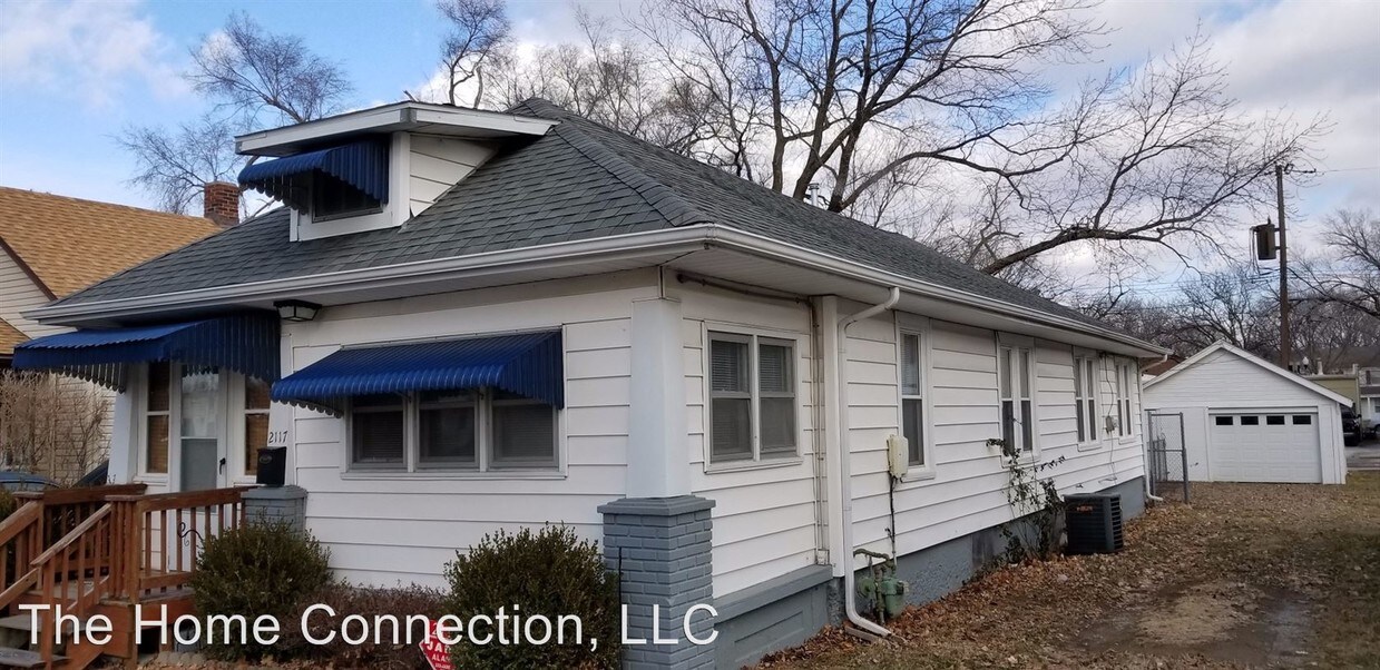 Primary Photo - 3 br, 1 bath House - 2117 Clay Street