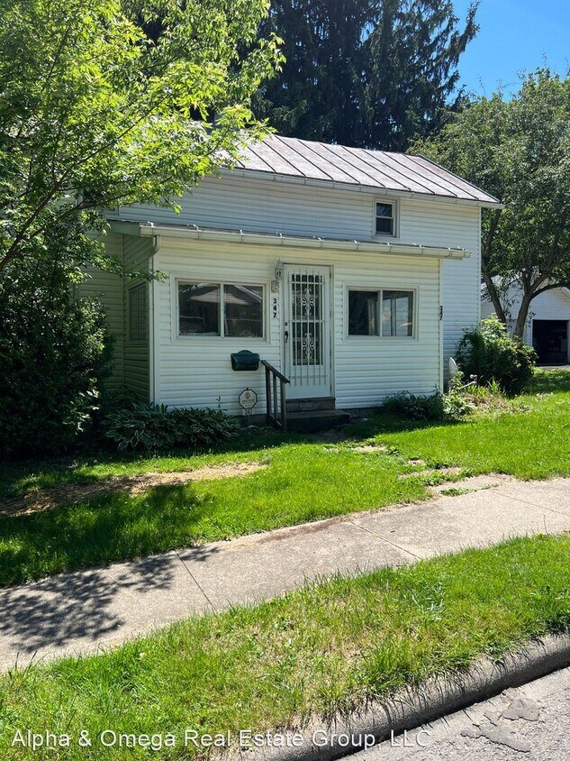 Primary Photo - 4 br, 1 bath House - 347 Altamont