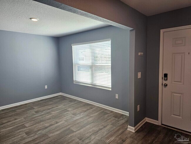 Building Photo - 5426 Merlin