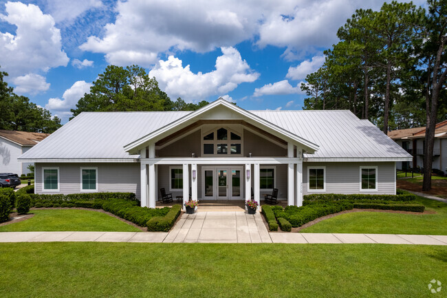 Clubhouse - Village Gate Apartments