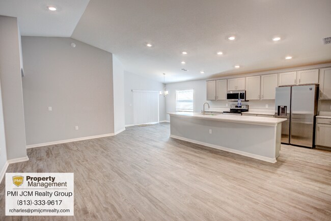 Building Photo - Magnificent, New Construction Winter Haven...