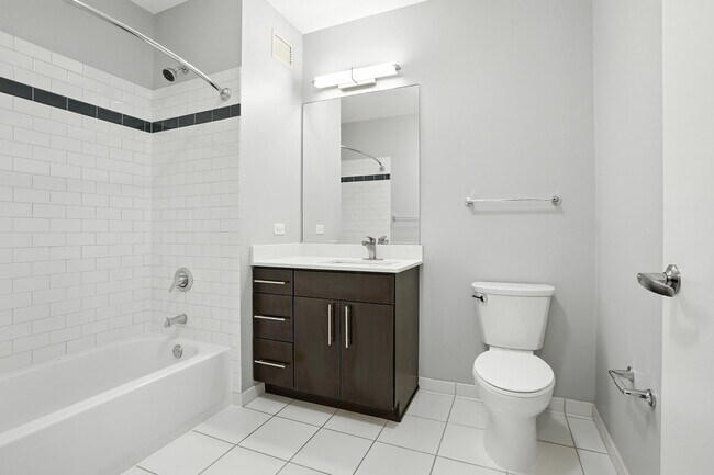 Foto del edificio - 357 E Wacker Dr