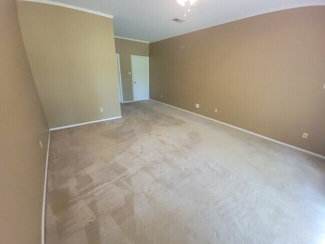 Foto del edificio - 813 River Oaks Dr