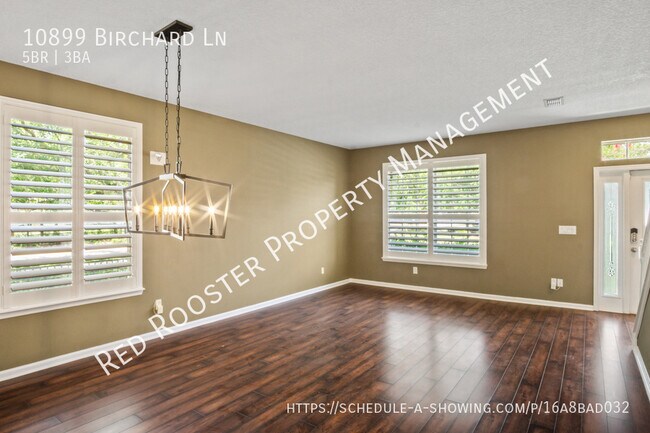 Foto del edificio - 10899 Birchard Ln