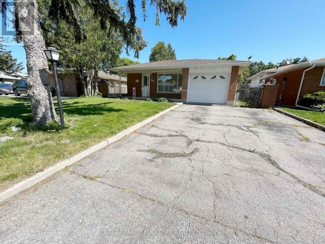 Building Photo - 86 Gardiner Dr