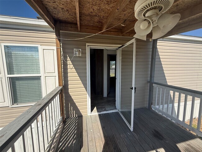 Foto del edificio - 239 Road 5027 Rd