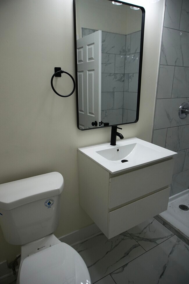 Foto del edificio - 4313 S King Dr