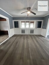 Building Photo - 521 Bates Rd