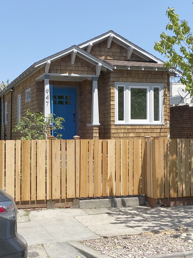 Primary Photo - 947 Channing Way