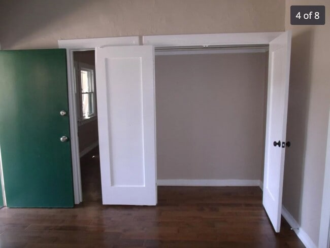 Building Photo - 1431 Silver Lake Blvd