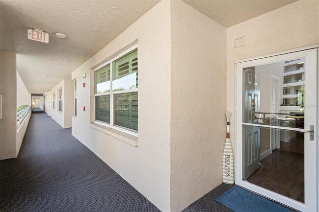 Foto del edificio - 7912 Sailboat Key Blvd S