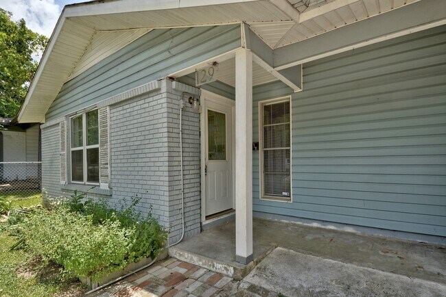 Foto del edificio - 129 Coleman St