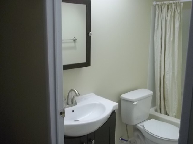 Foto del edificio - 660-E Green Springs Rd